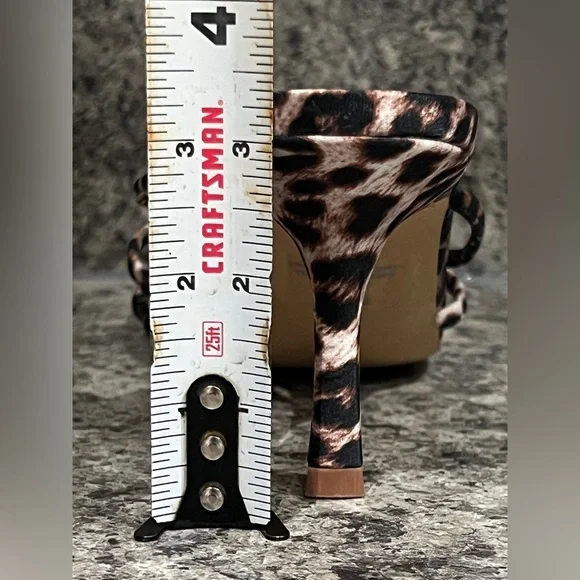 DV by Dolce Vita Women's Leopard Zini Strappy Kitten Heeled Sandal Heels Size 9 - Picture 7 of 7